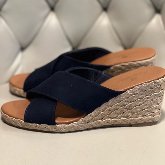 Navy Blue Wedge Sandals - Picture 3 of 4
